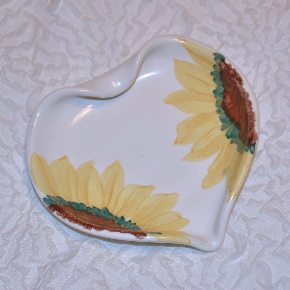 Clayworks Handmade Heart Shaped with Sunflowers Spoon Rest